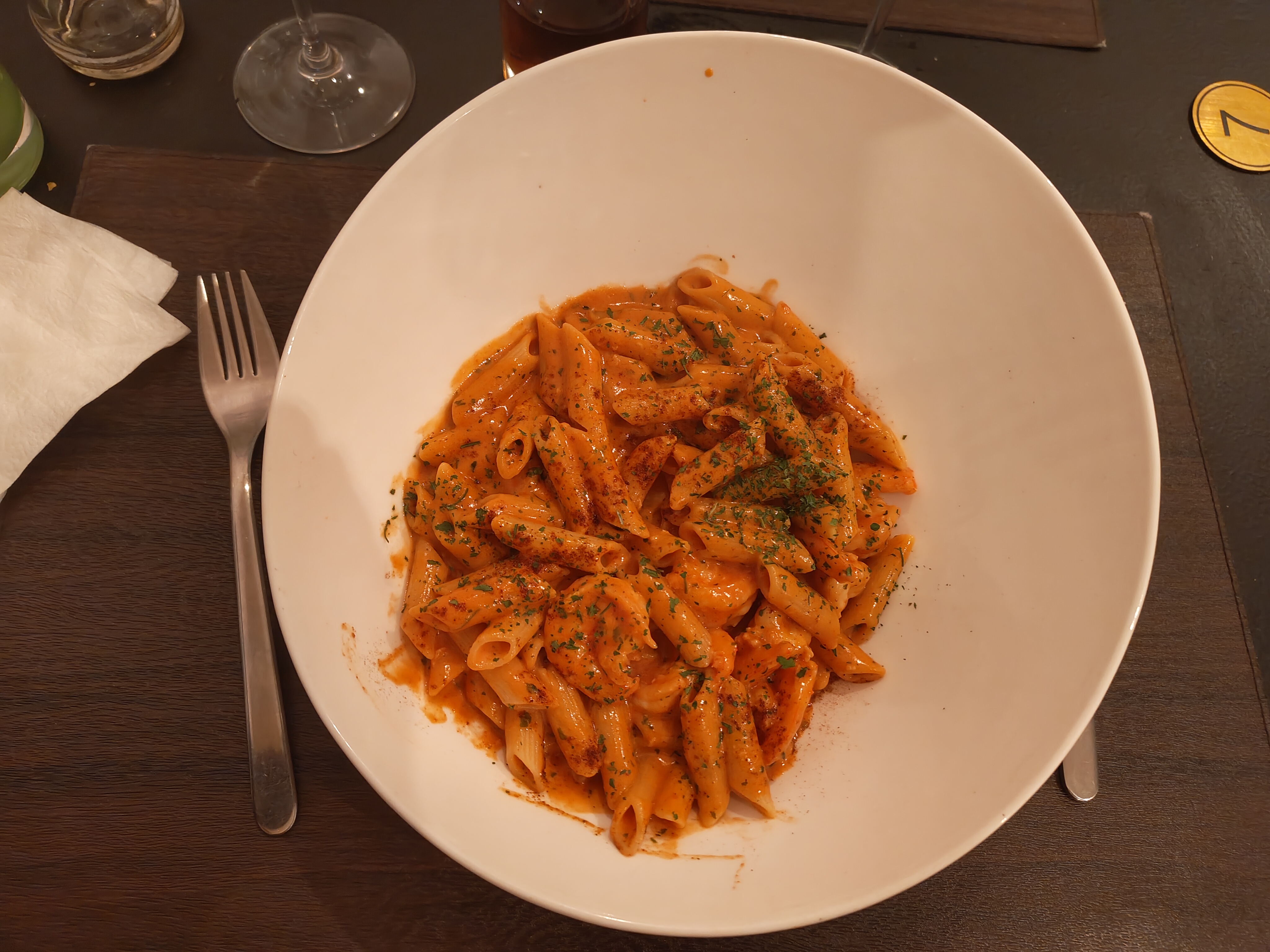 Délicieuses pâtes à la sauce tomate fraîche